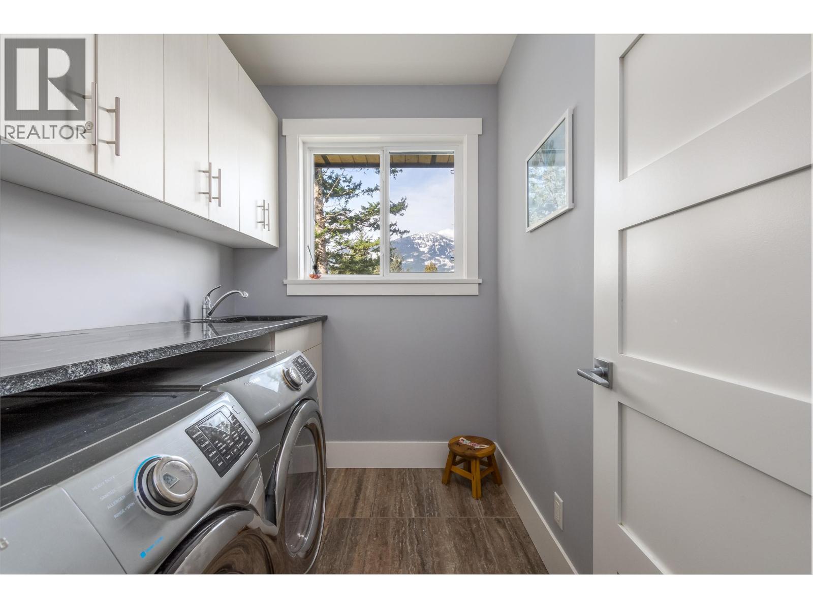 1 300 FURRY CREEK DRIVE, West Vancouver