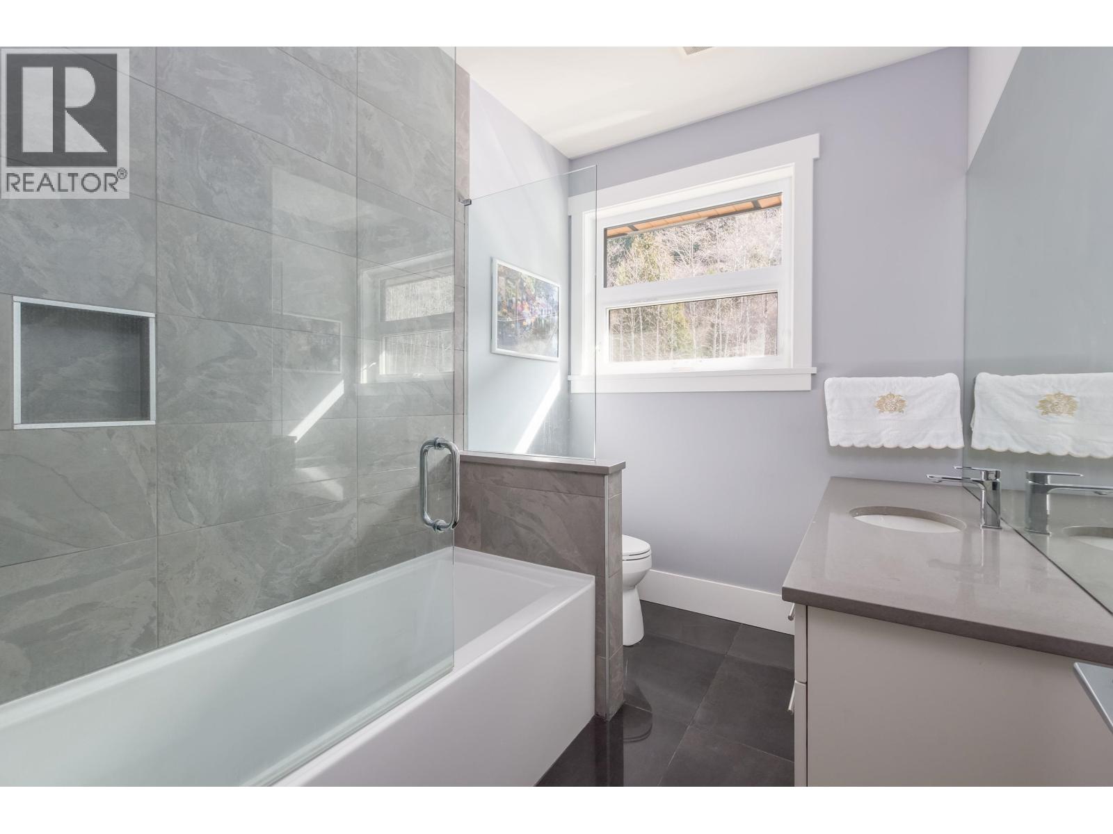 1 300 FURRY CREEK DRIVE, West Vancouver