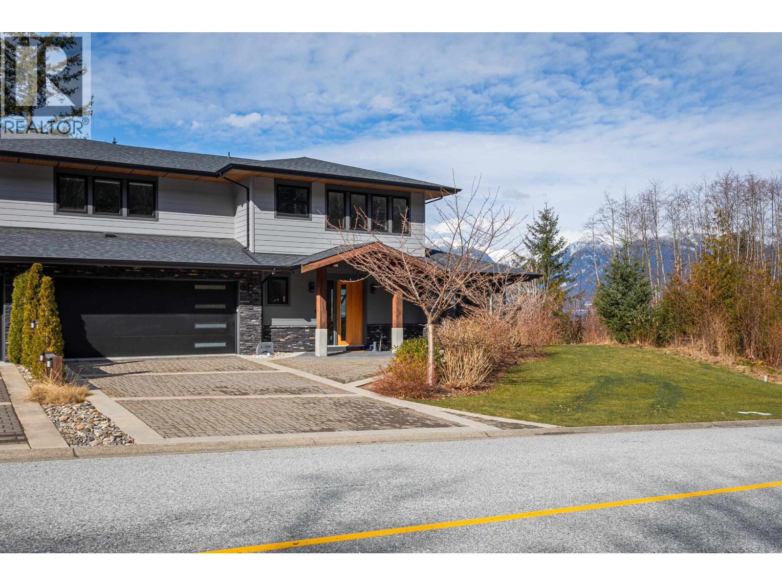 1 300 FURRY CREEK DRIVE, West Vancouver
