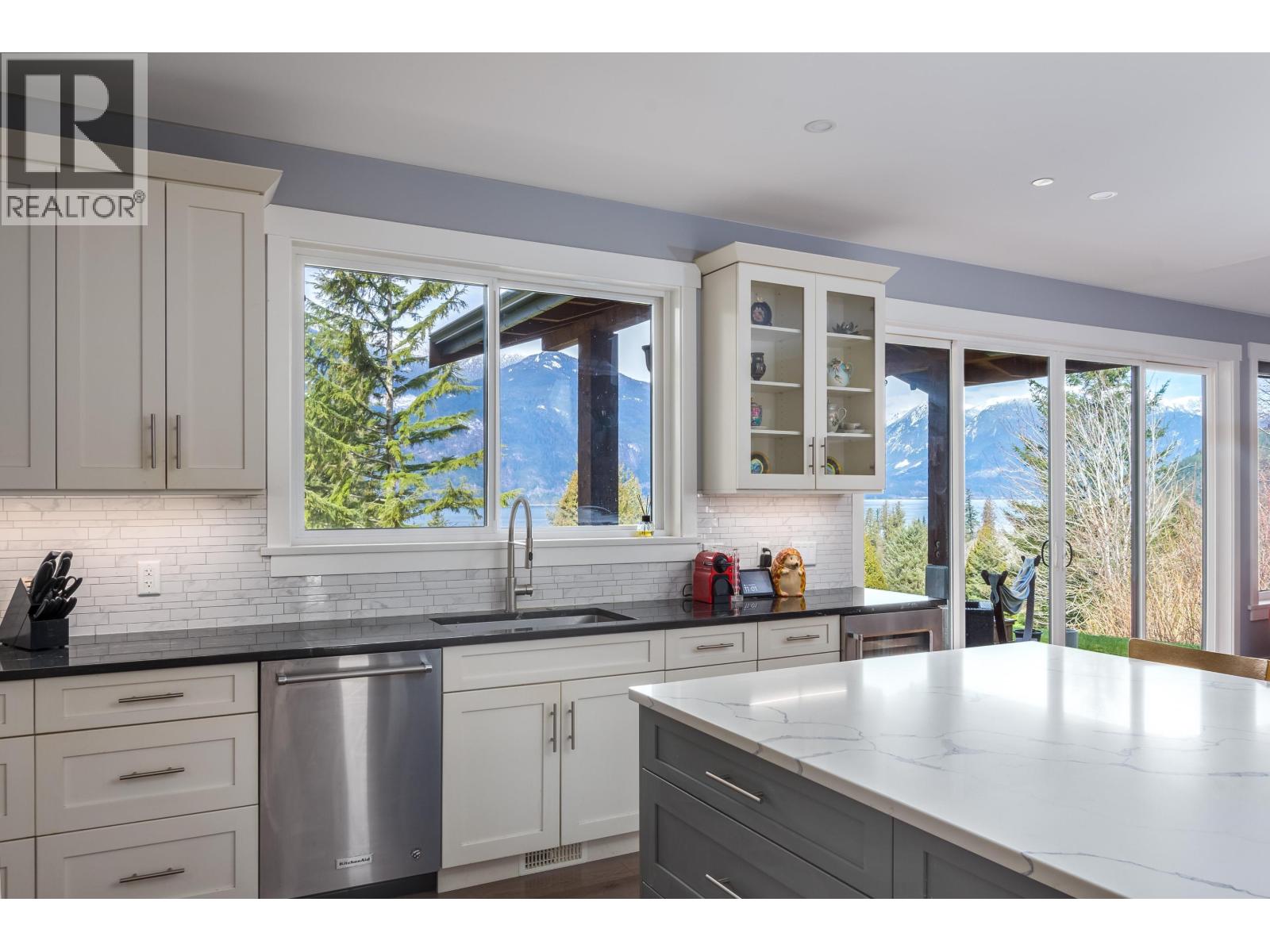 1 300 FURRY CREEK DRIVE, West Vancouver