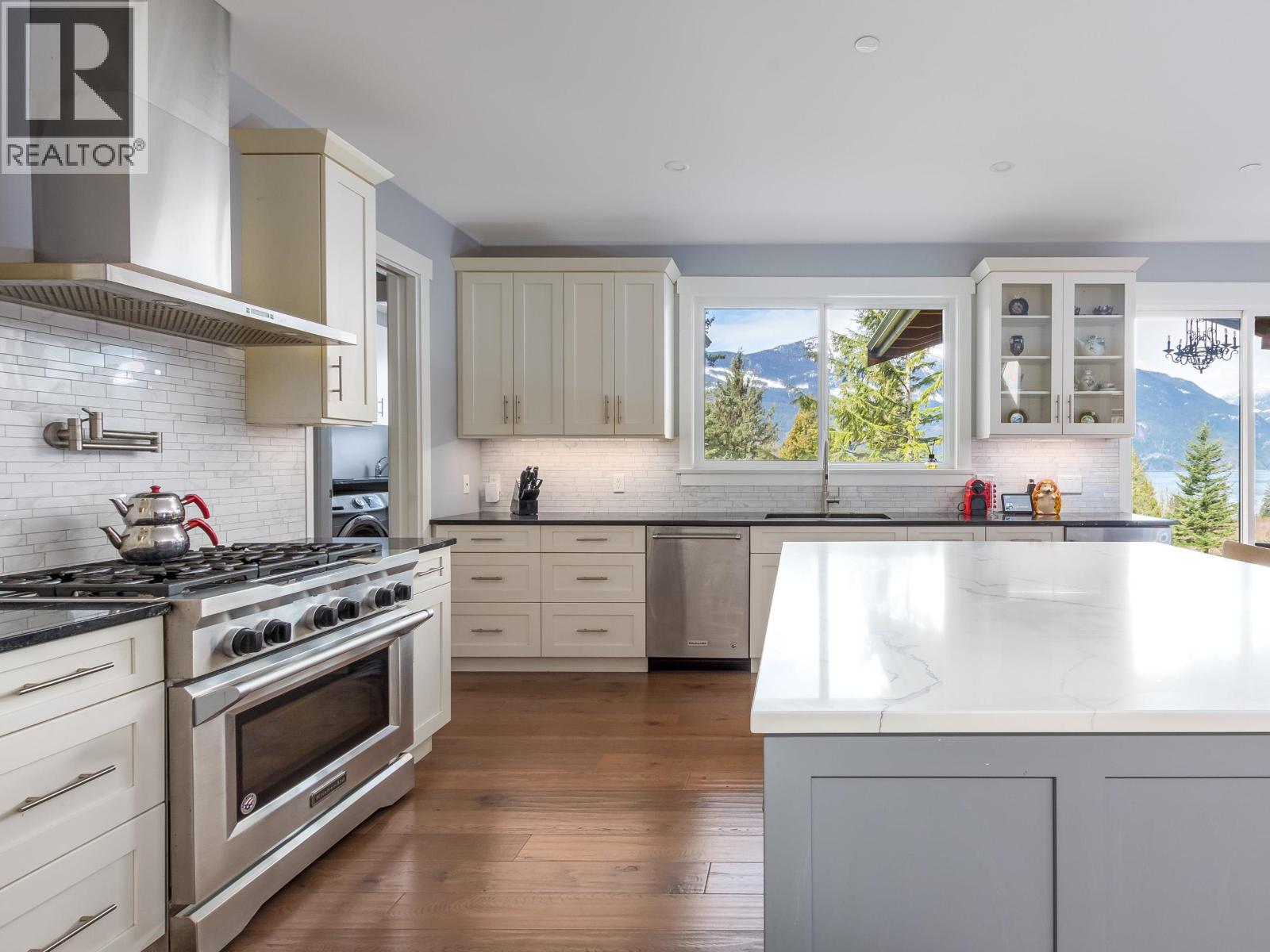 1 300 FURRY CREEK DRIVE, West Vancouver