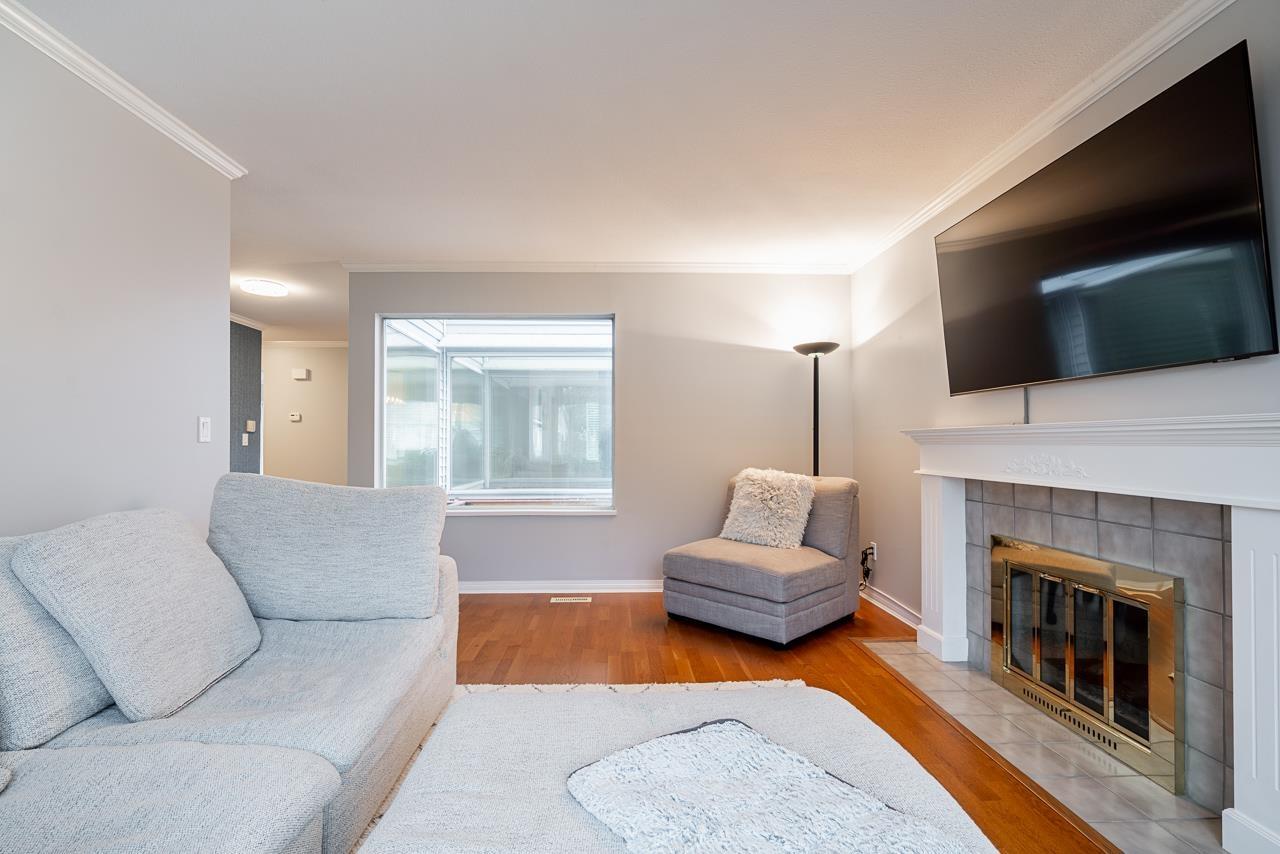 1285 163 A STREET, White Rock