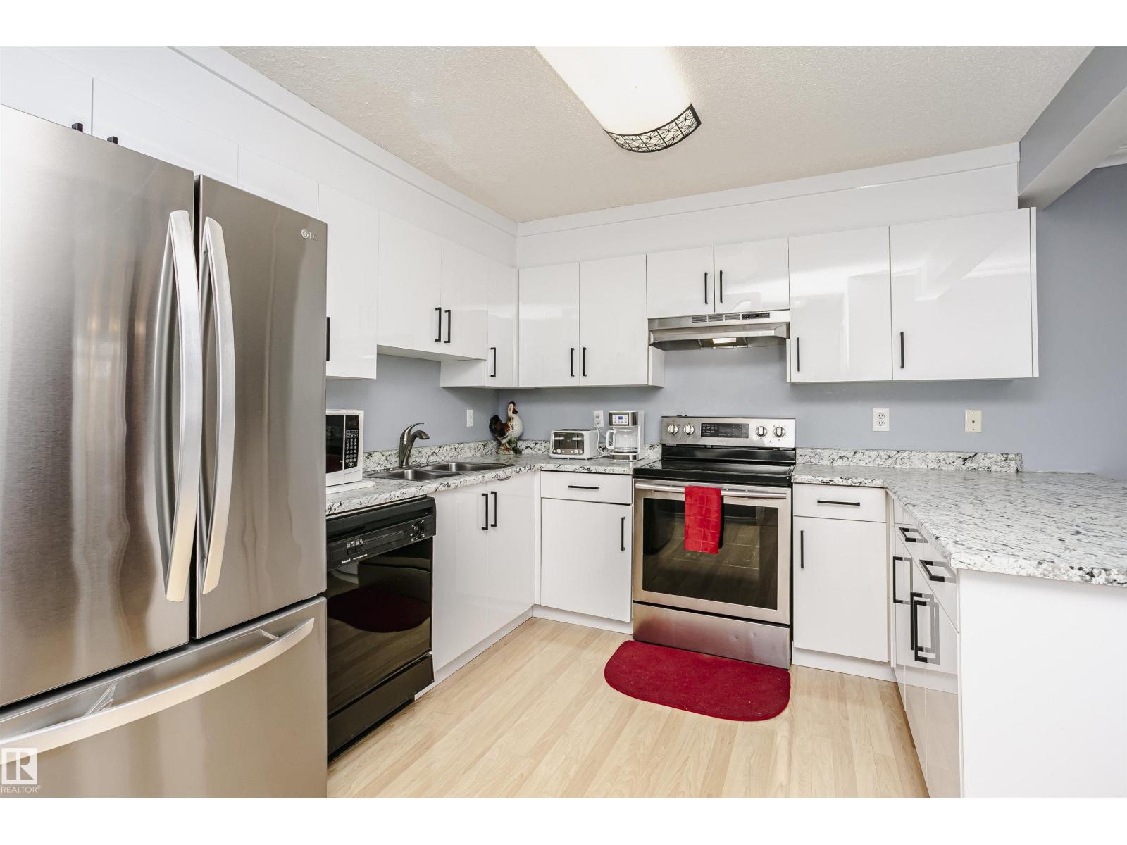 #11 9520 174 ST NW - 15