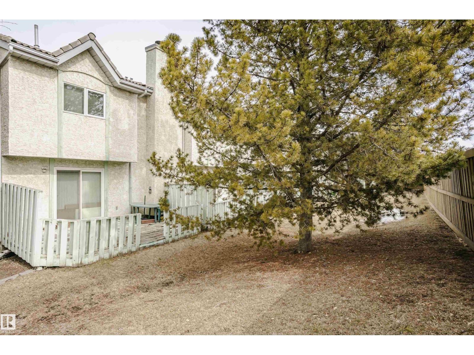#11 9520 174 ST NW - 46