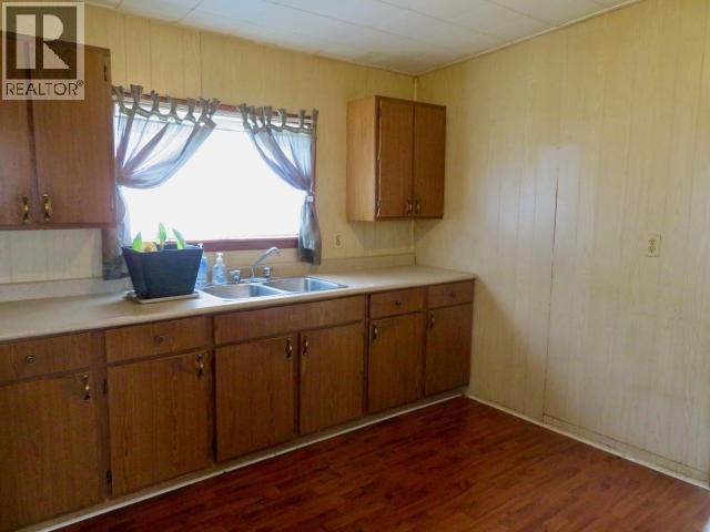 4856 JOYCE AVE - 8