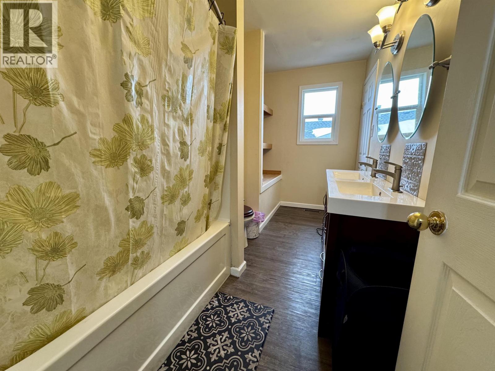 257 CENTENNIAL DRIVE - 14