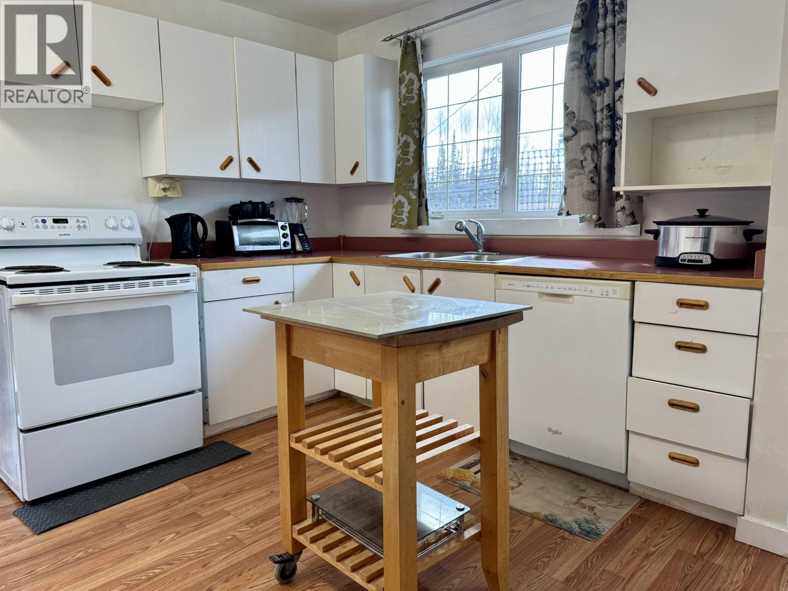 257 CENTENNIAL DRIVE - 7