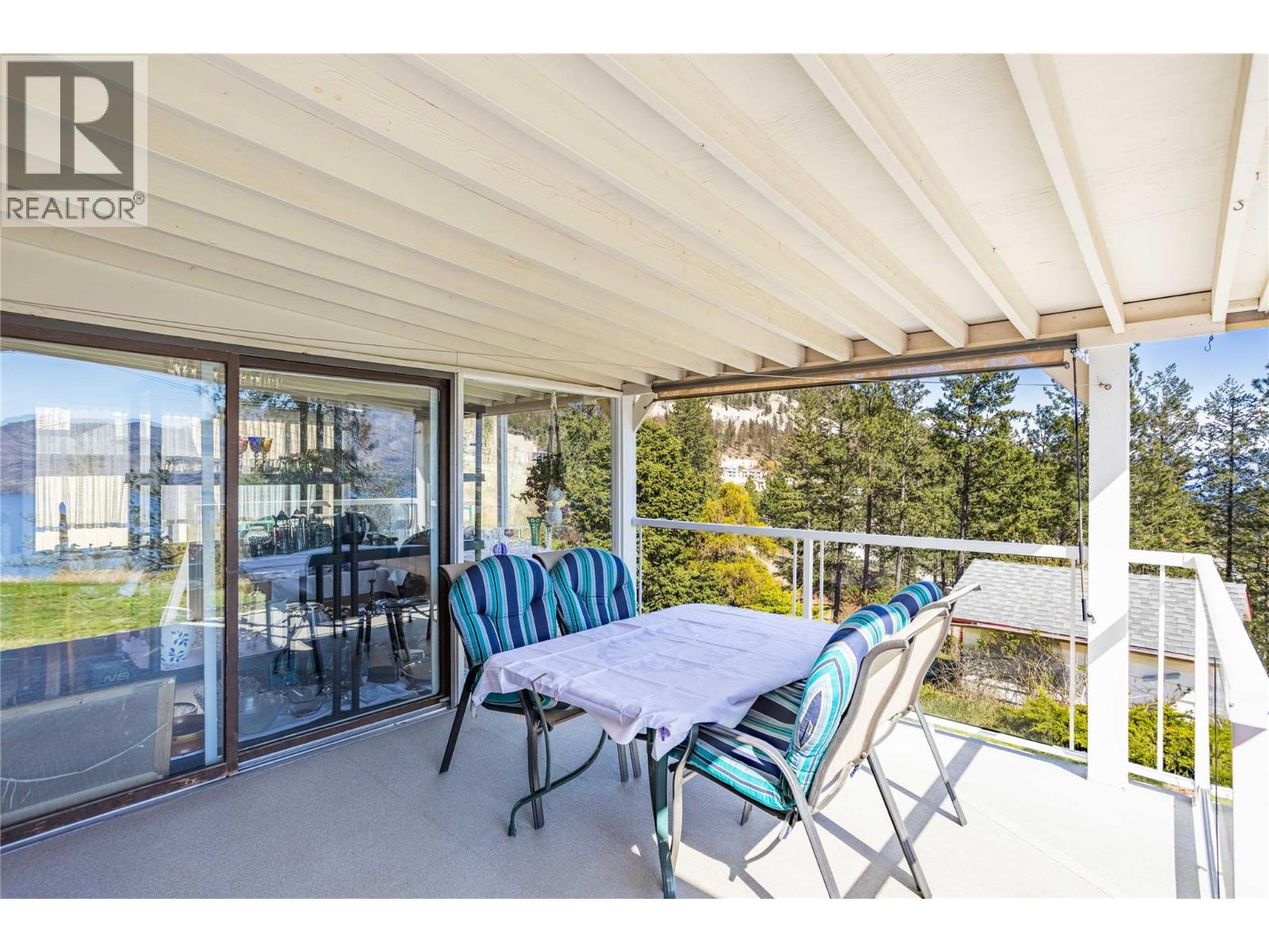  3915 Trepanier Heights Avenue, Peachland