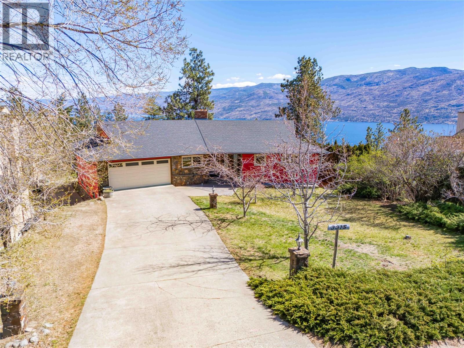  3915 Trepanier Heights Avenue, Peachland