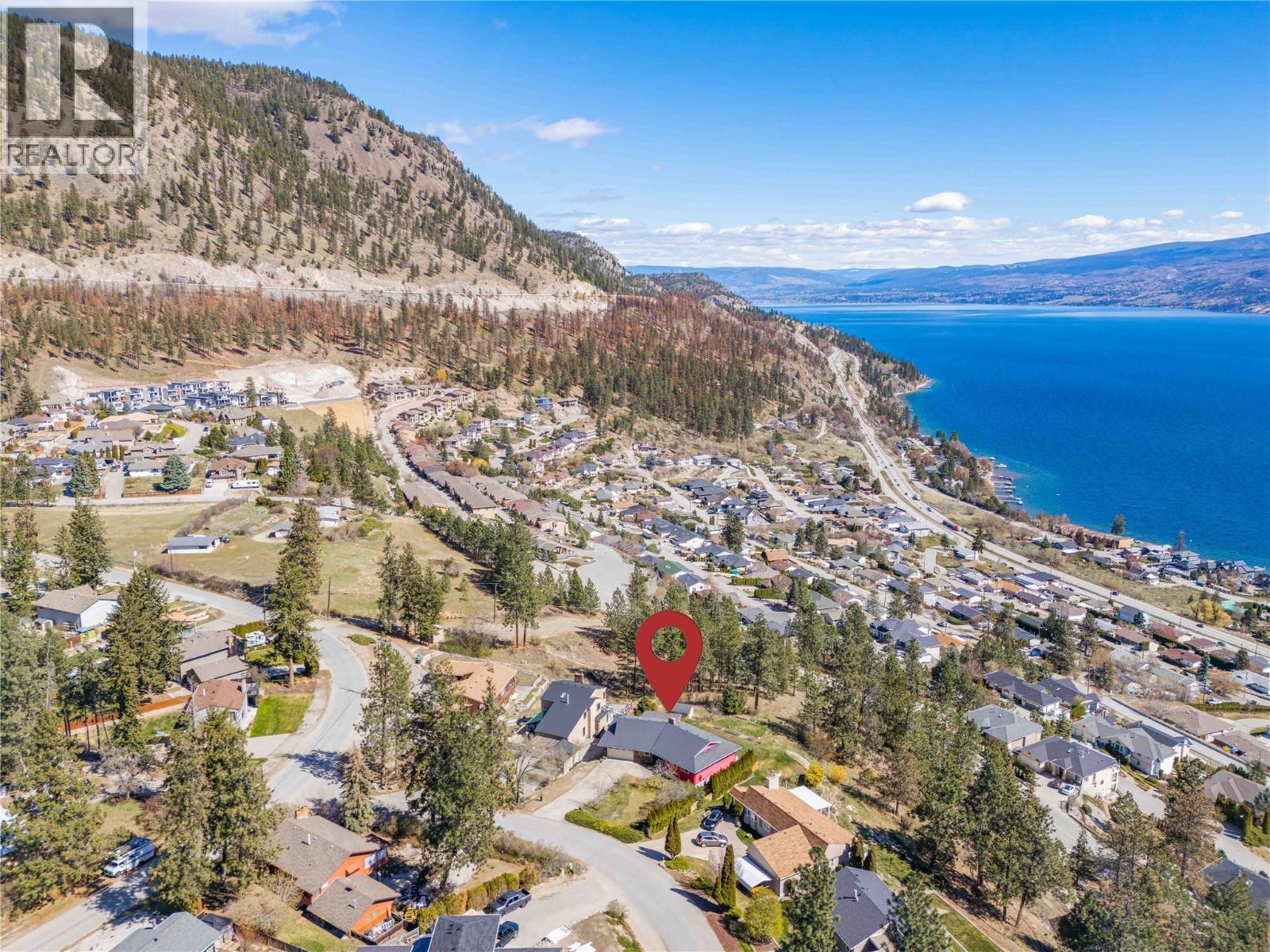  3915 Trepanier Heights Avenue, Peachland