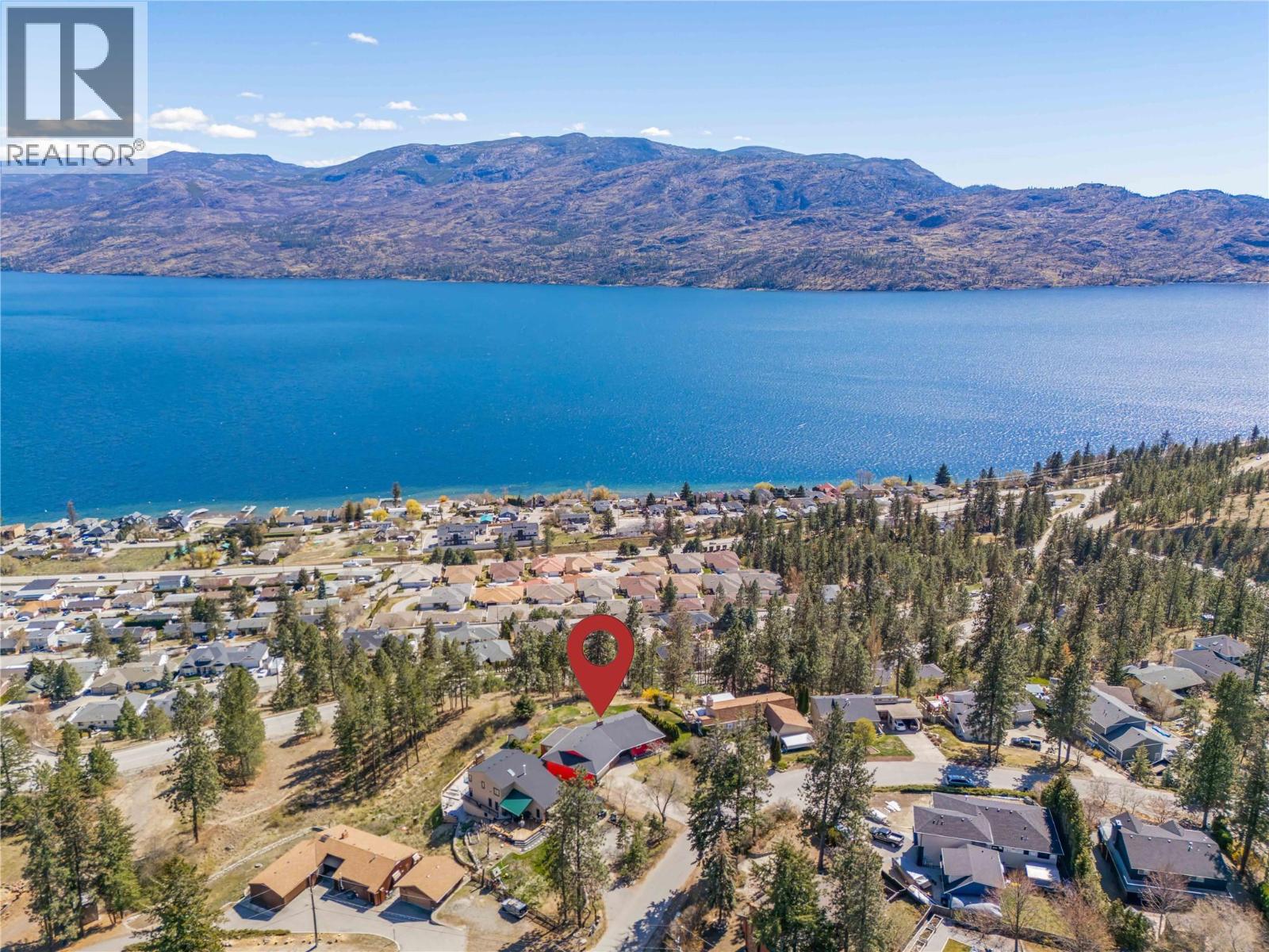  3915 Trepanier Heights Avenue, Peachland