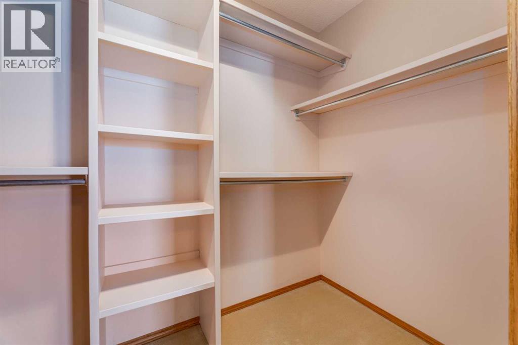 Single Family House Bungalow for Sale in  Hawkview Manor Circle NW Hawkwood Calgary 