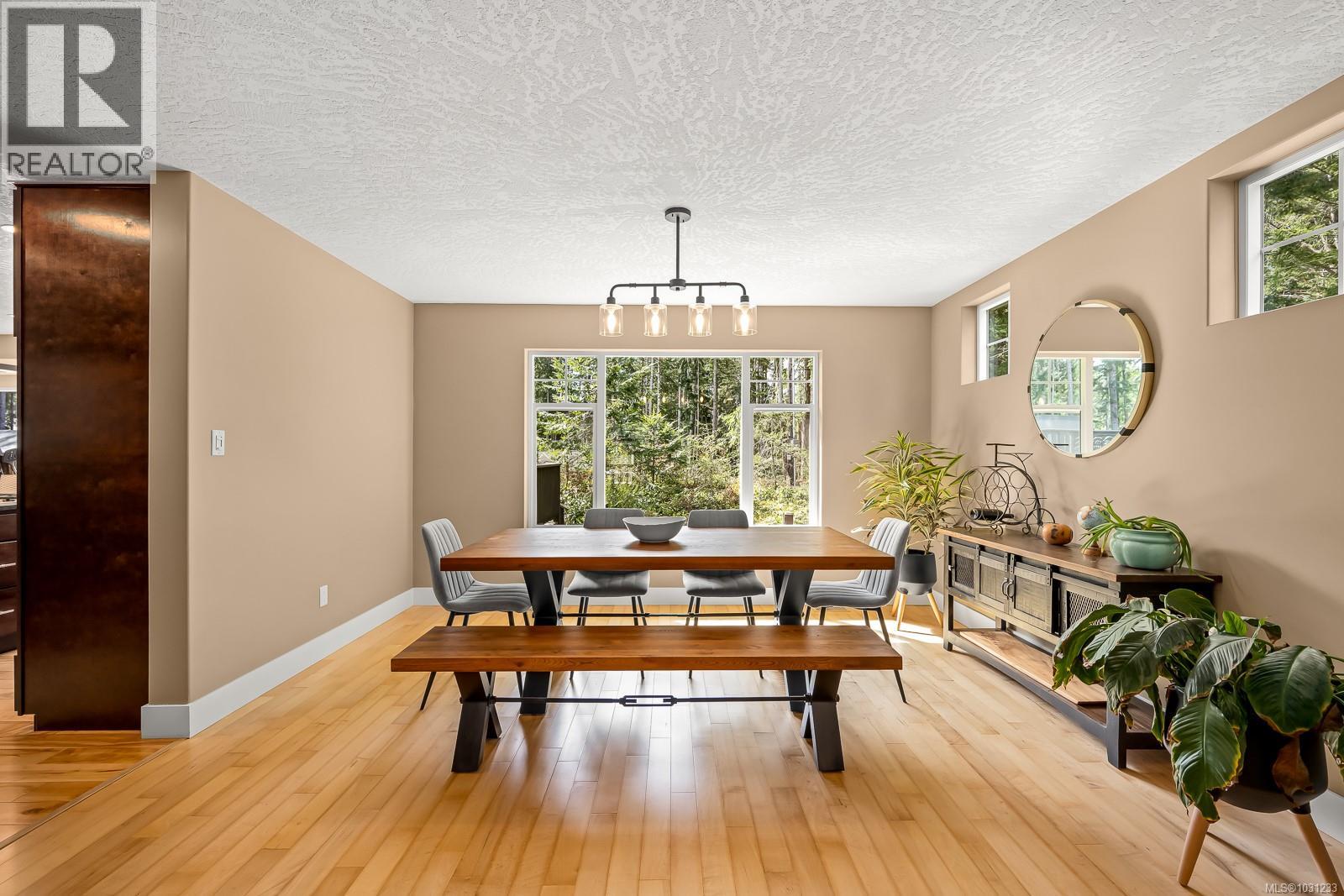 580 Brent Rd, Comox