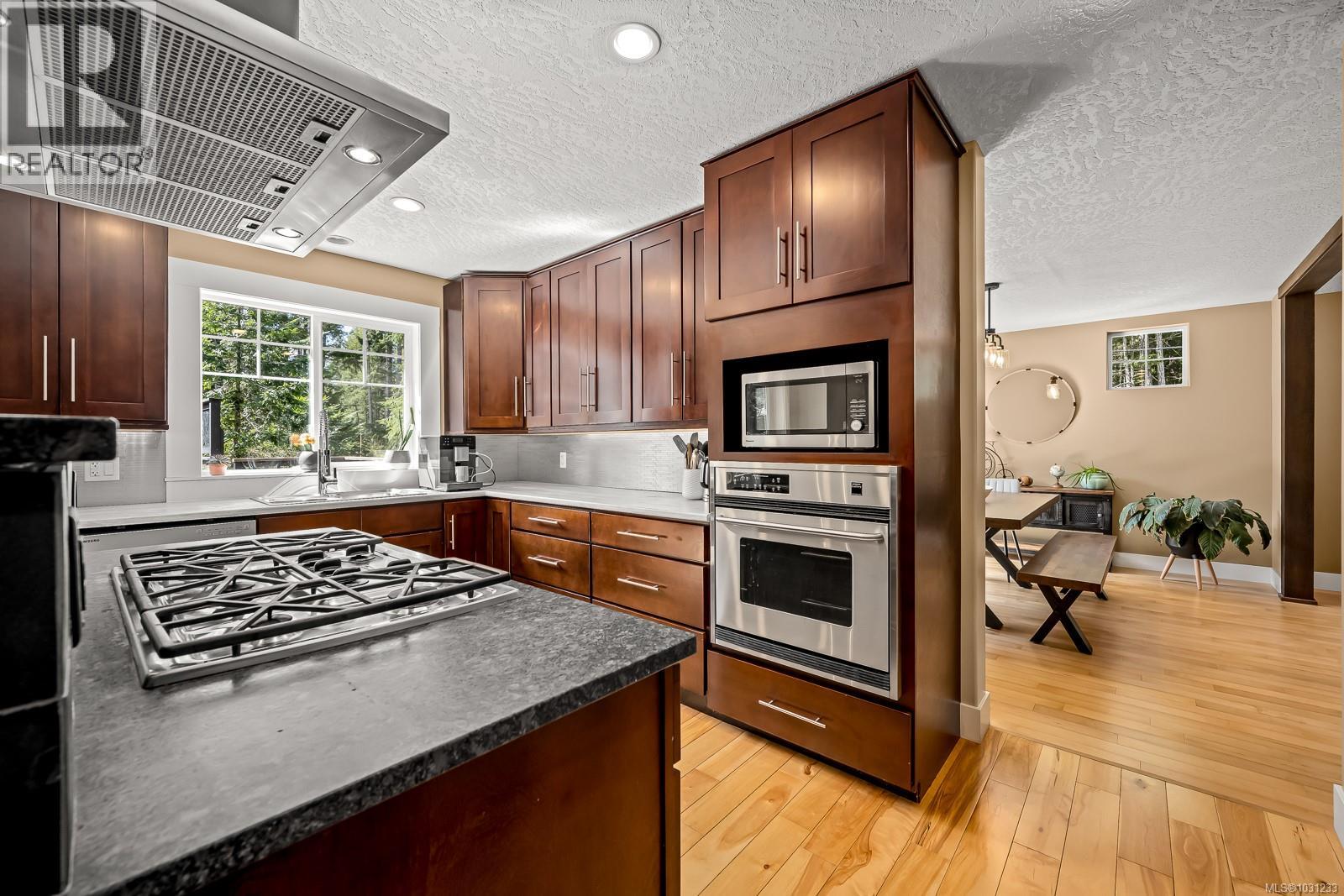 580 Brent Rd, Comox