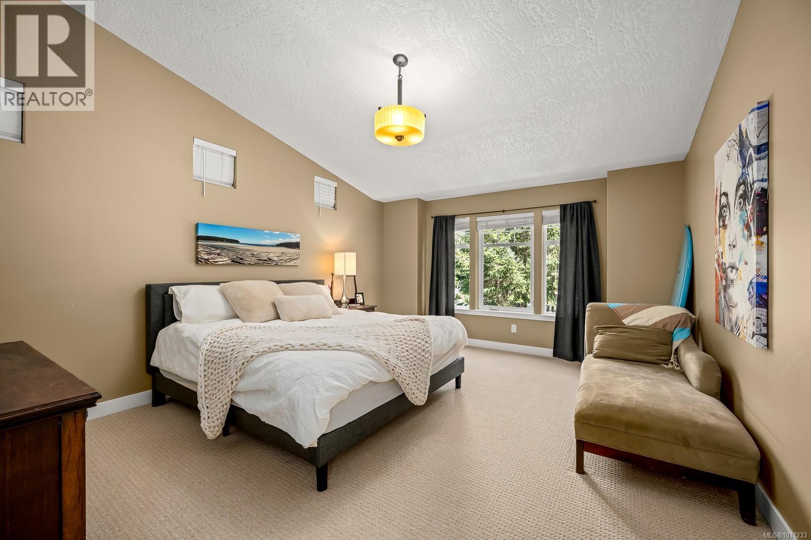 580 Brent Rd, Comox