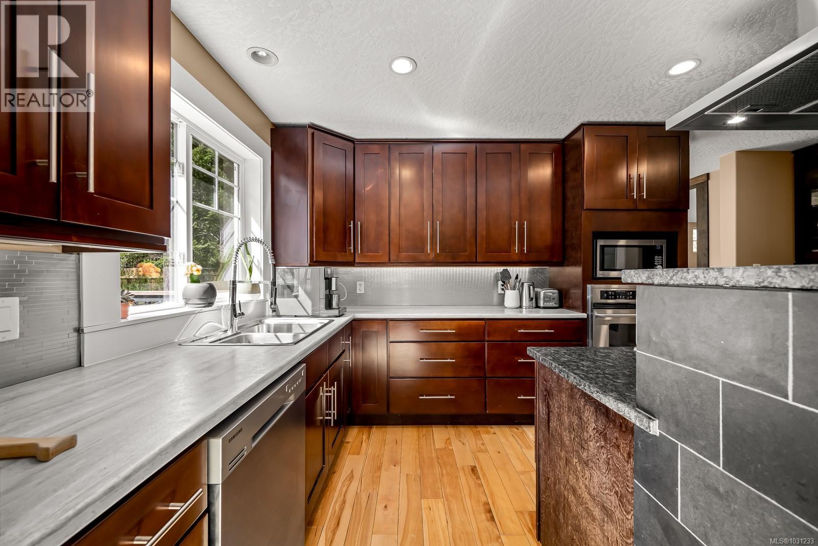 580 Brent Rd, Comox