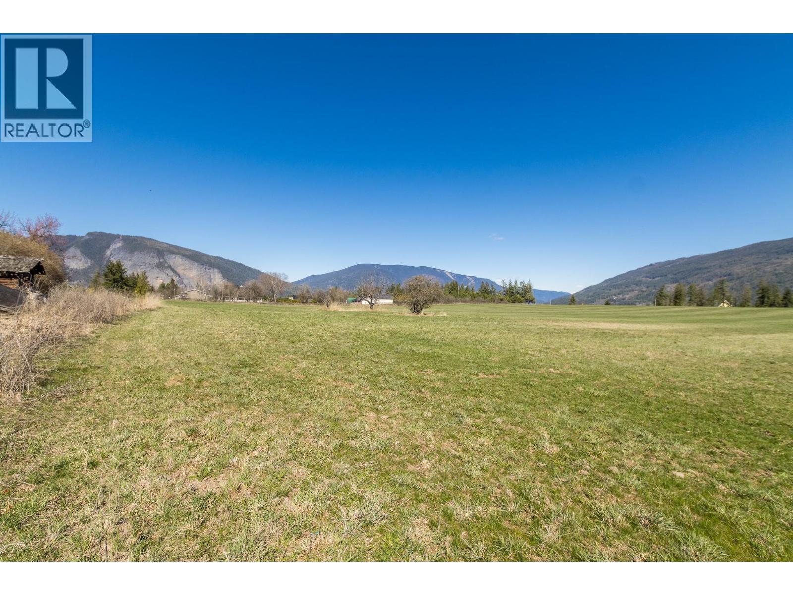 4820 30 STREET NE - 16