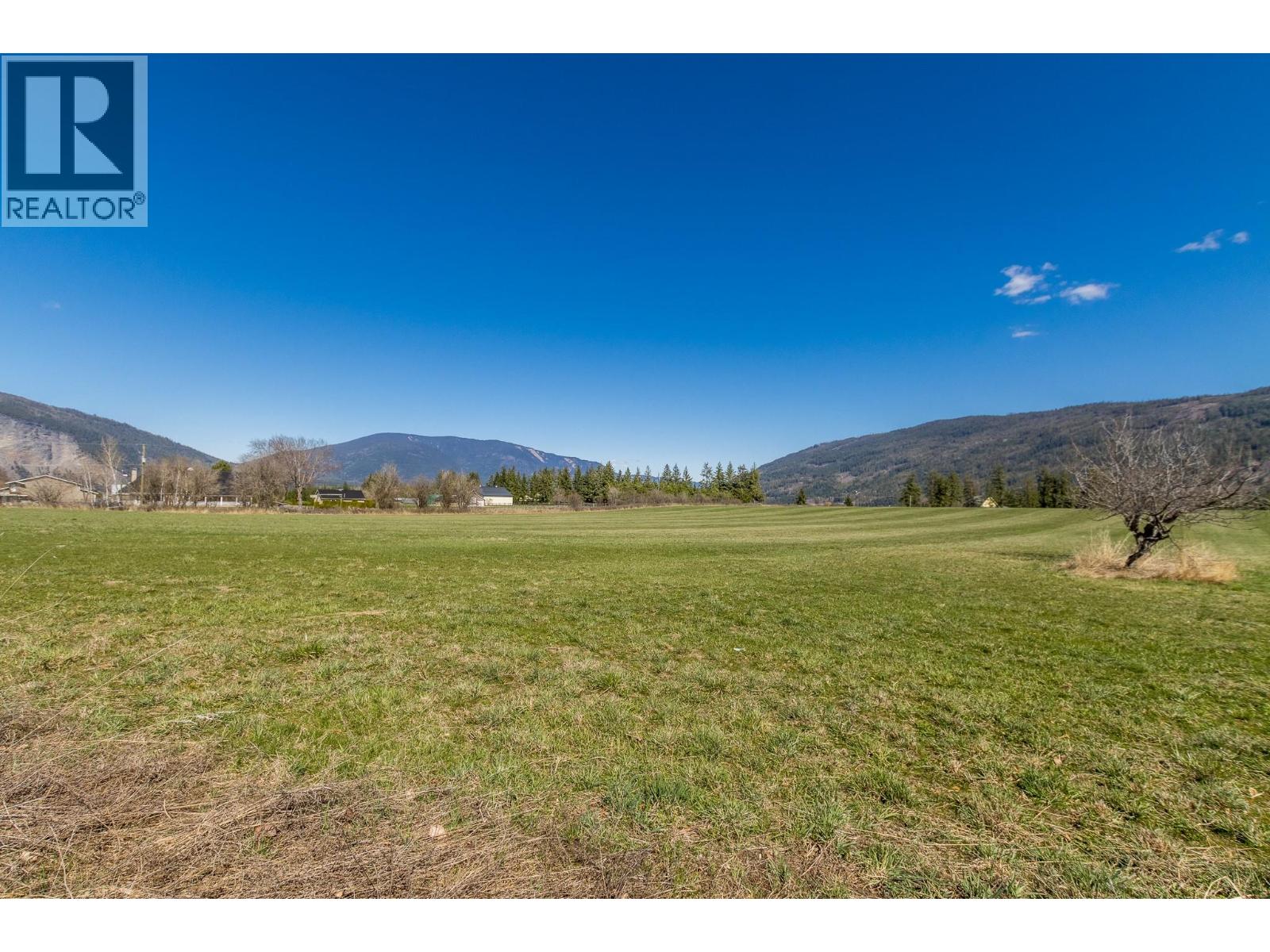 4820 30 STREET NE - 18