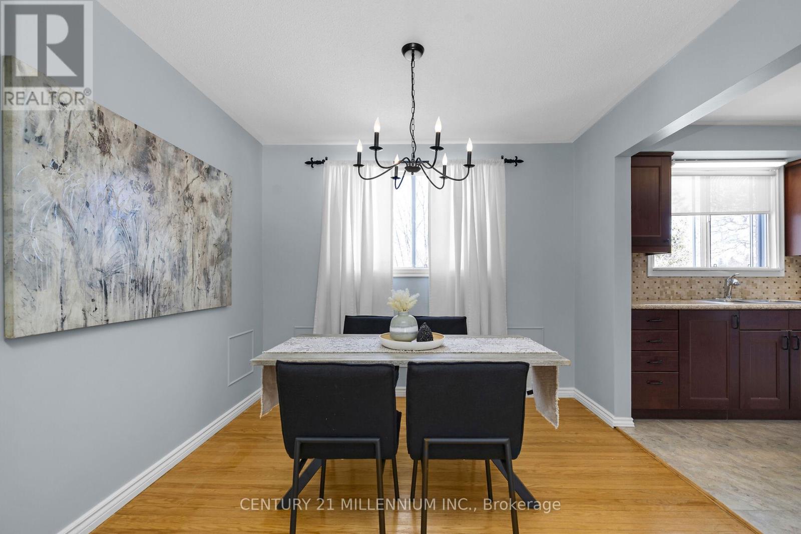 44 ERINDALE DRIVE - 12