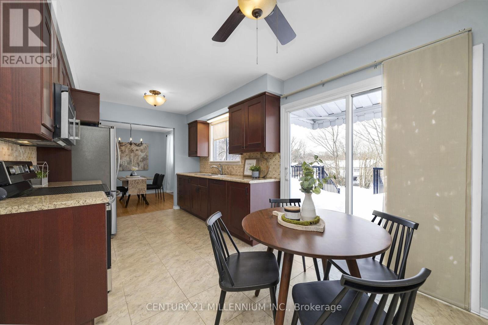 44 ERINDALE DRIVE - 18