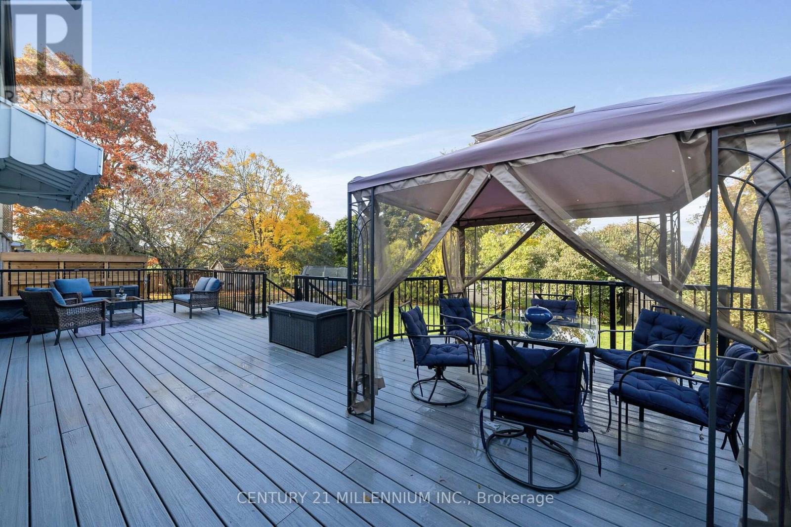 44 ERINDALE DRIVE - 34