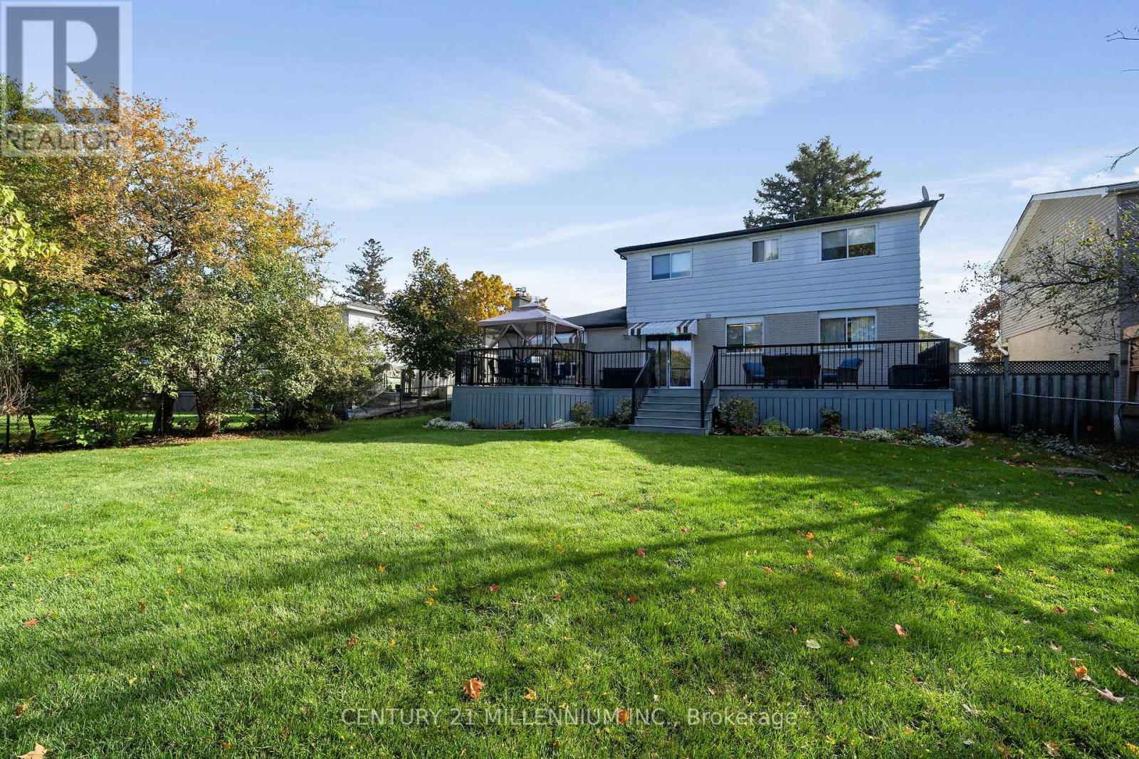 44 ERINDALE DRIVE - 35