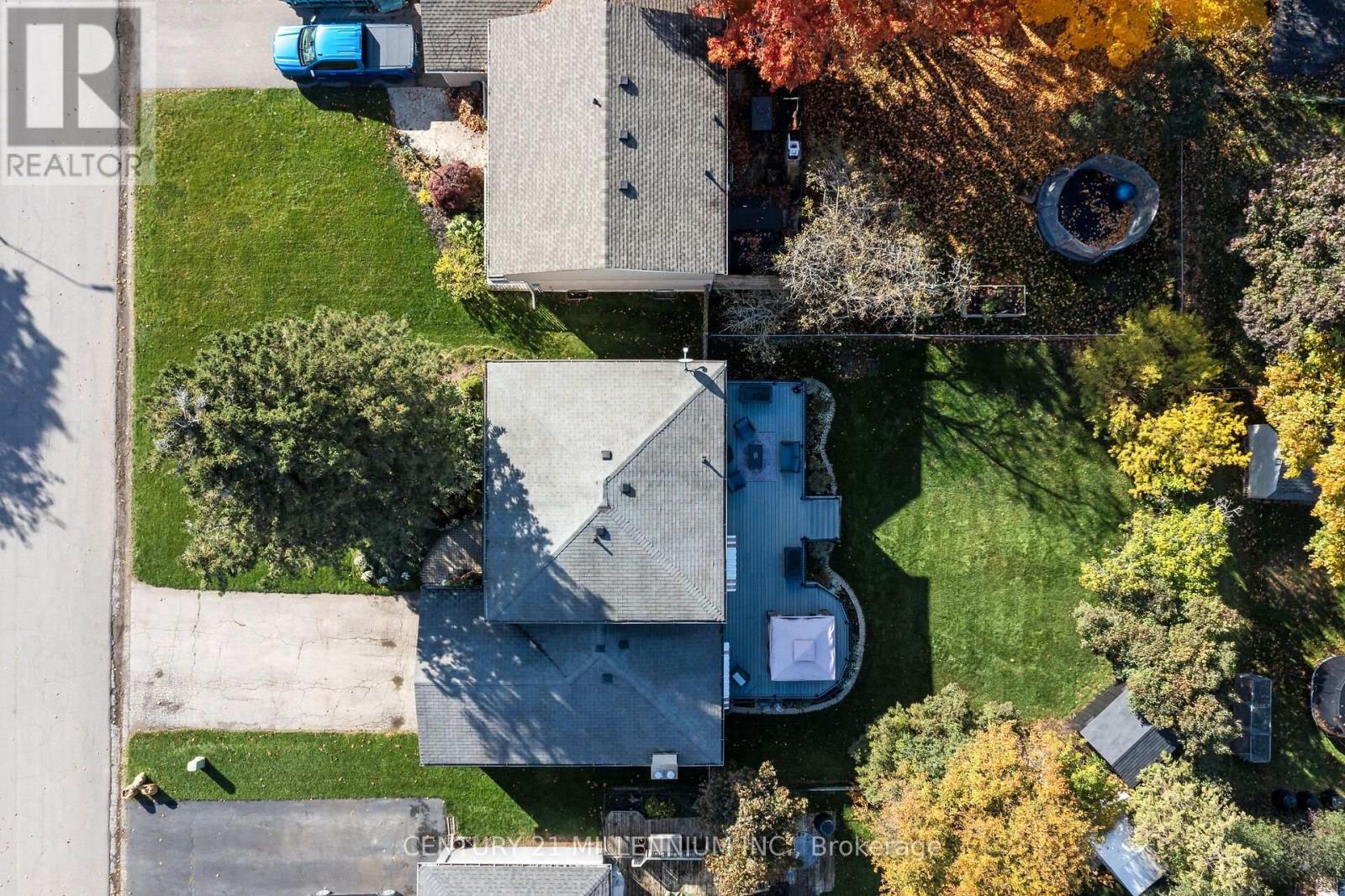 44 ERINDALE DRIVE - 39
