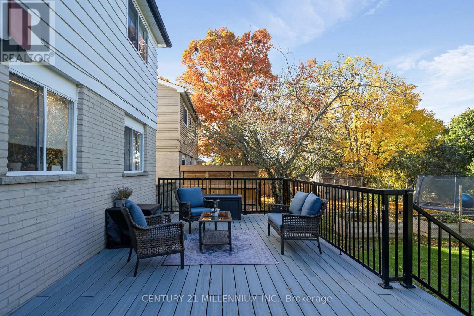 44 ERINDALE DRIVE - 33