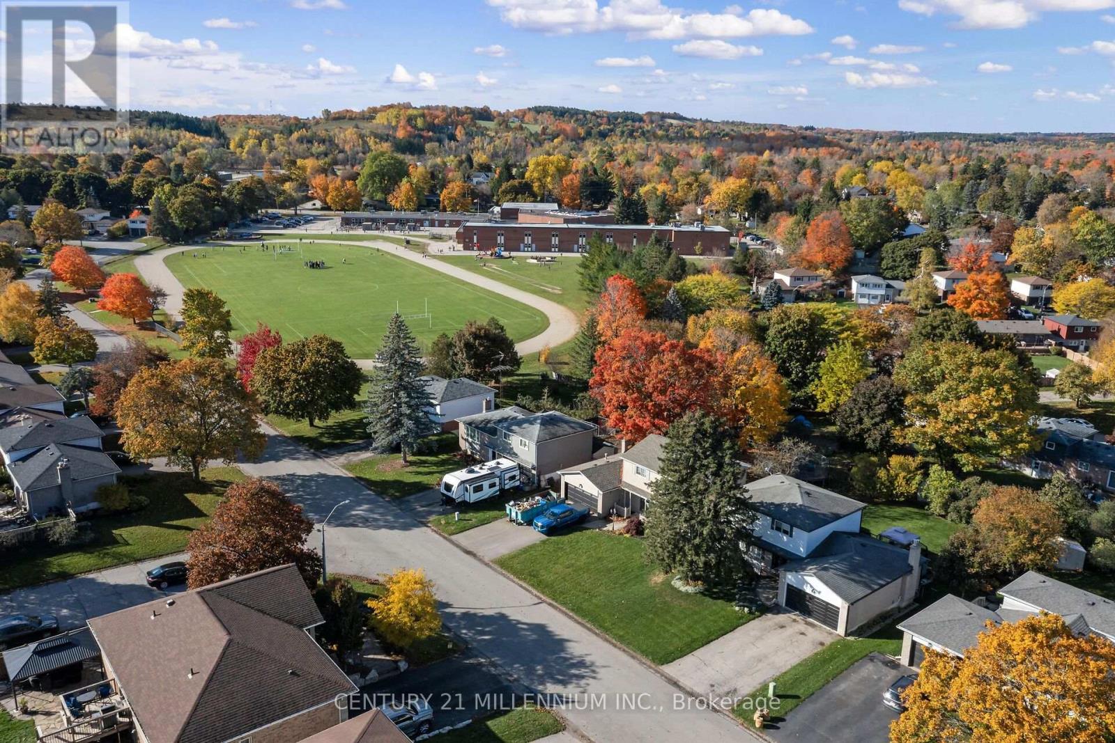 44 ERINDALE DRIVE - 41