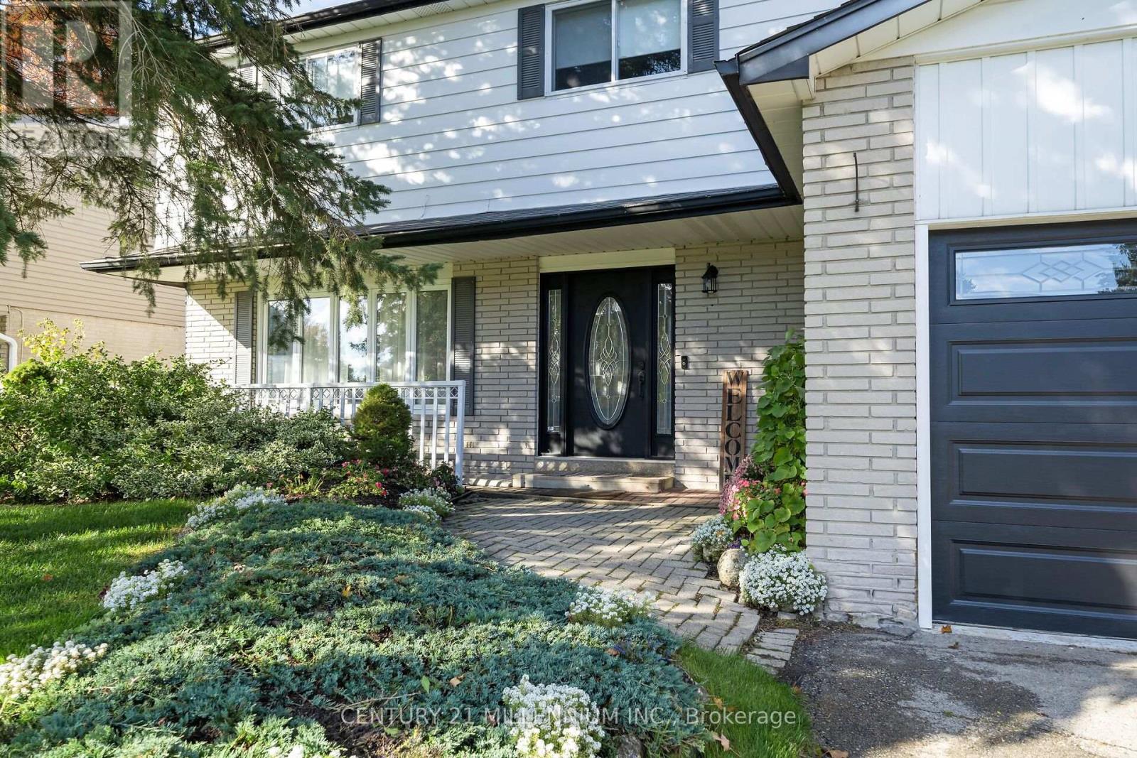 44 ERINDALE DRIVE - 7