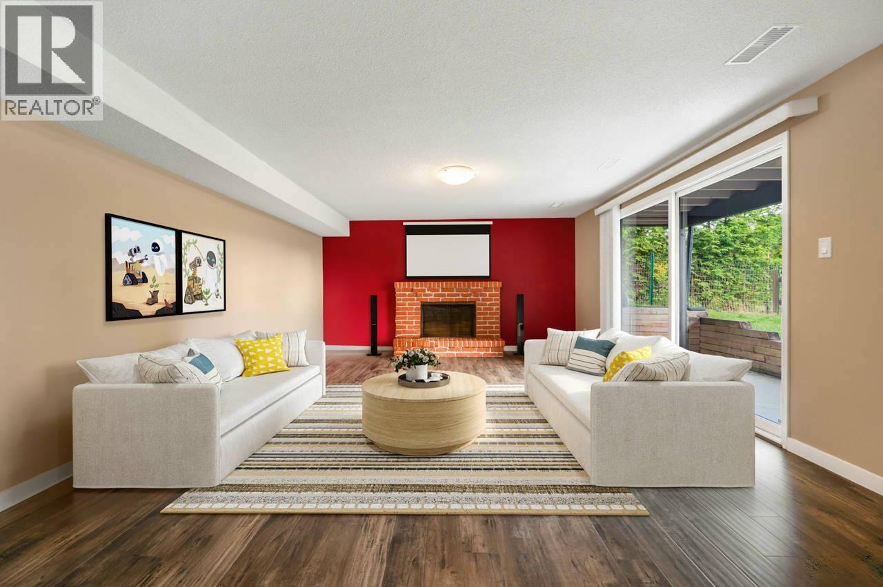 1550 PALMERSTON AVENUE, West Vancouver
