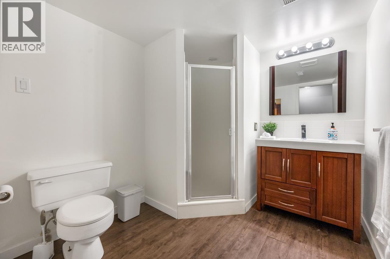 1550 PALMERSTON AVENUE, West Vancouver