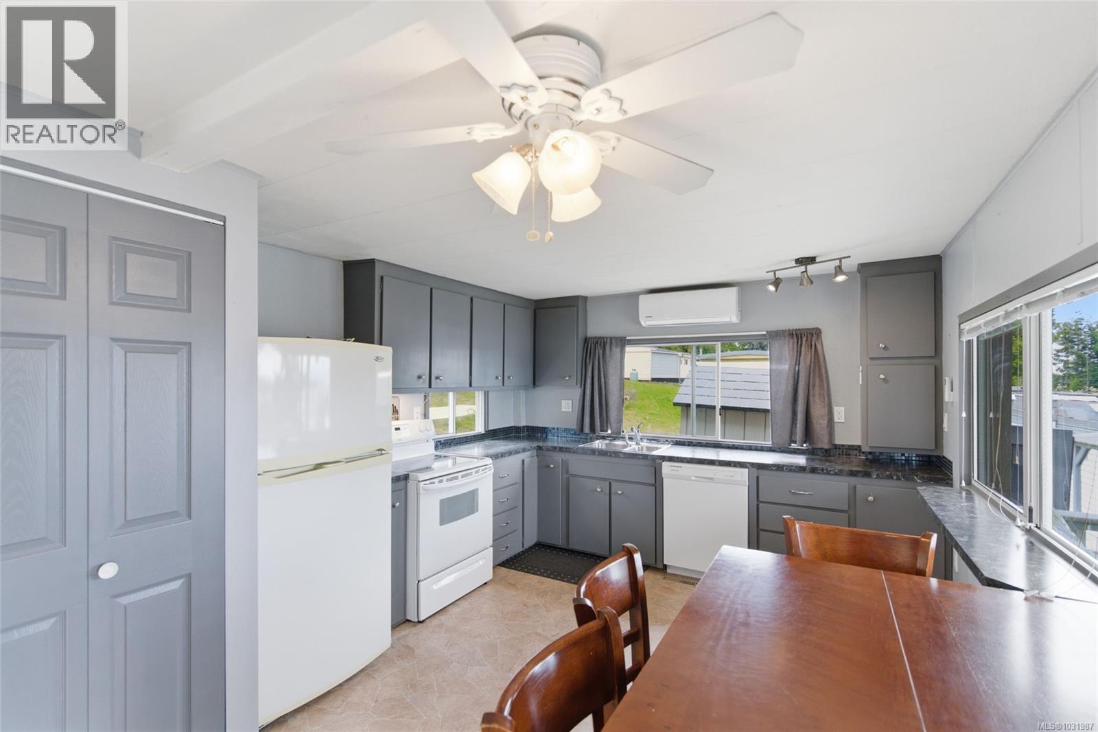 #32 1000 CHASE RIVER RD - 4