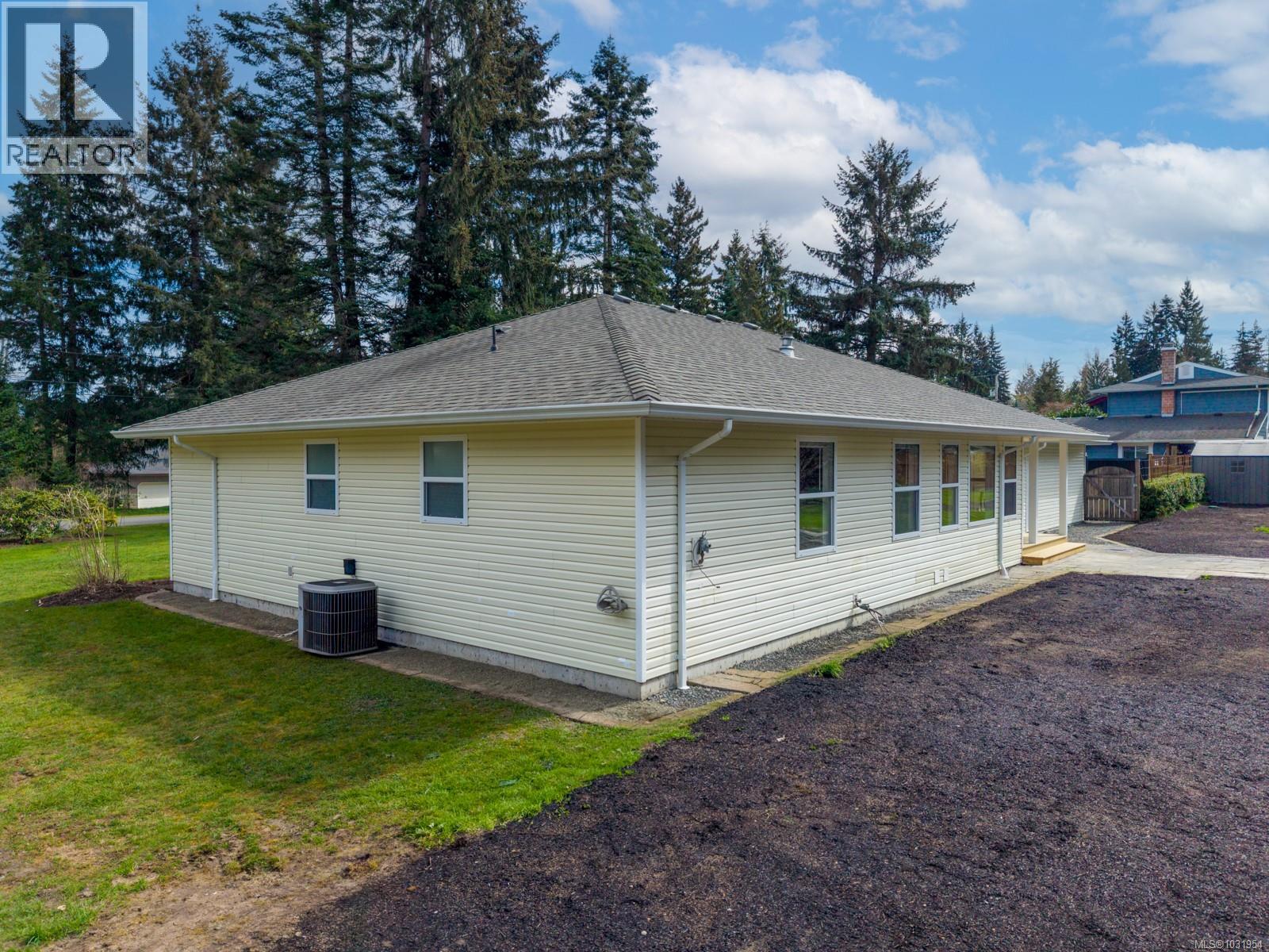 3815 ROY CREEK RD - 34