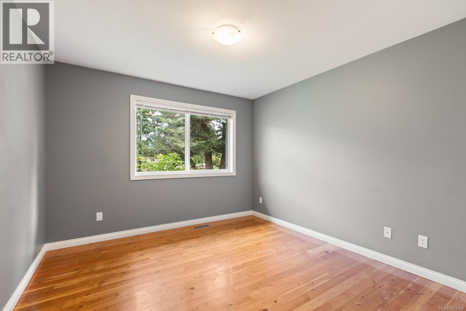 3815 ROY CREEK RD - 62