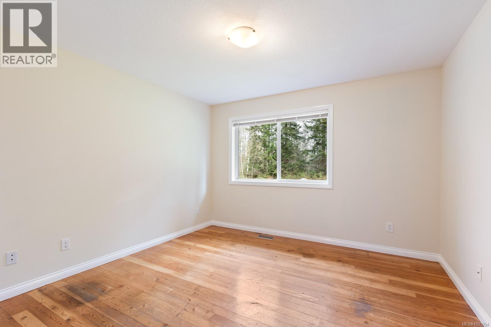 3815 ROY CREEK RD - 63