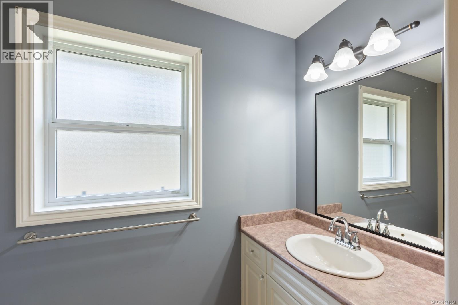 3815 ROY CREEK RD - 64