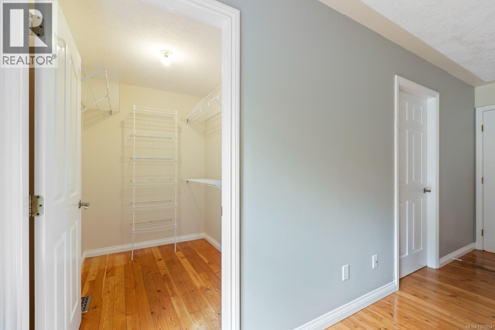 3815 ROY CREEK RD - 66