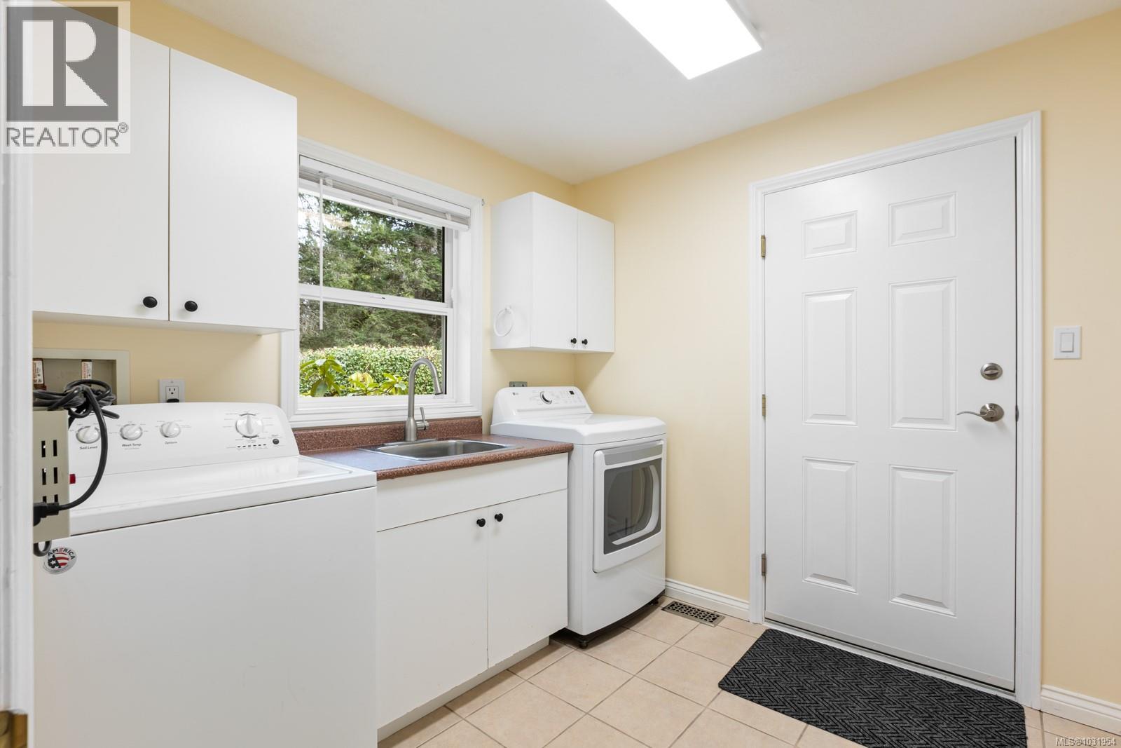 3815 ROY CREEK RD - 69