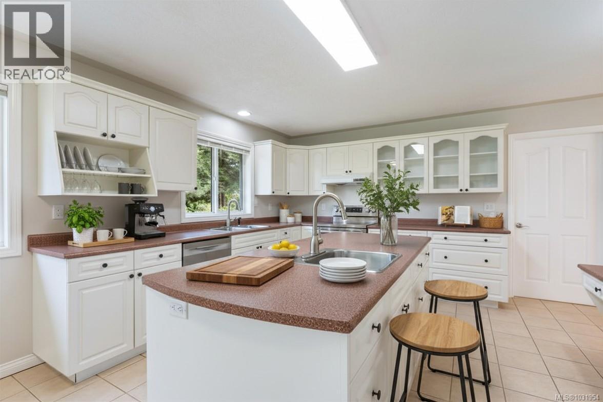 3815 ROY CREEK RD - 7