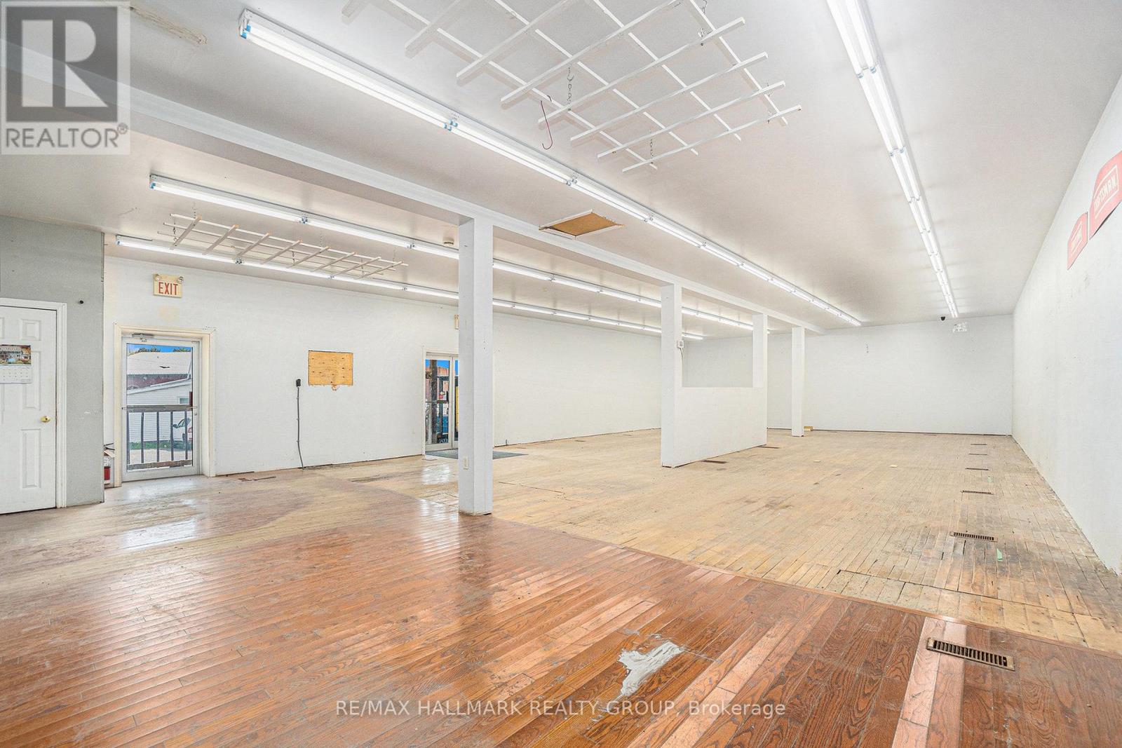 33 KING STREET — photo 15