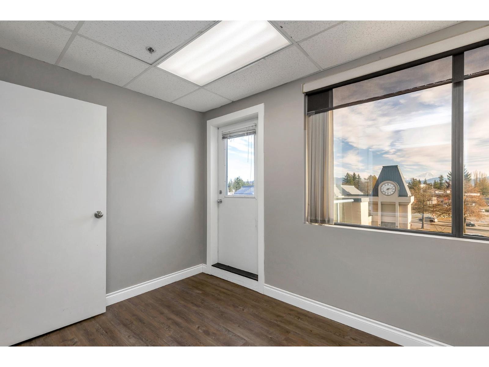 Office for Rent in Abbotsford – 320 31935 SOUTH FRASER WAY, Abbotsford - Image 19