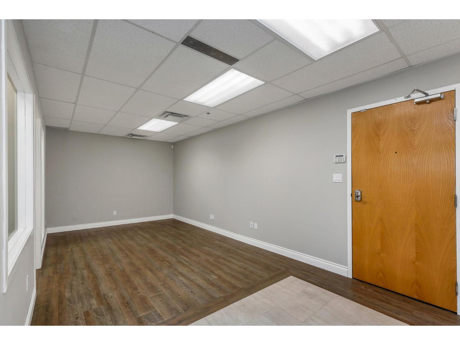 Office for Rent in Abbotsford – 320 31935 SOUTH FRASER WAY, Abbotsford - Image 8