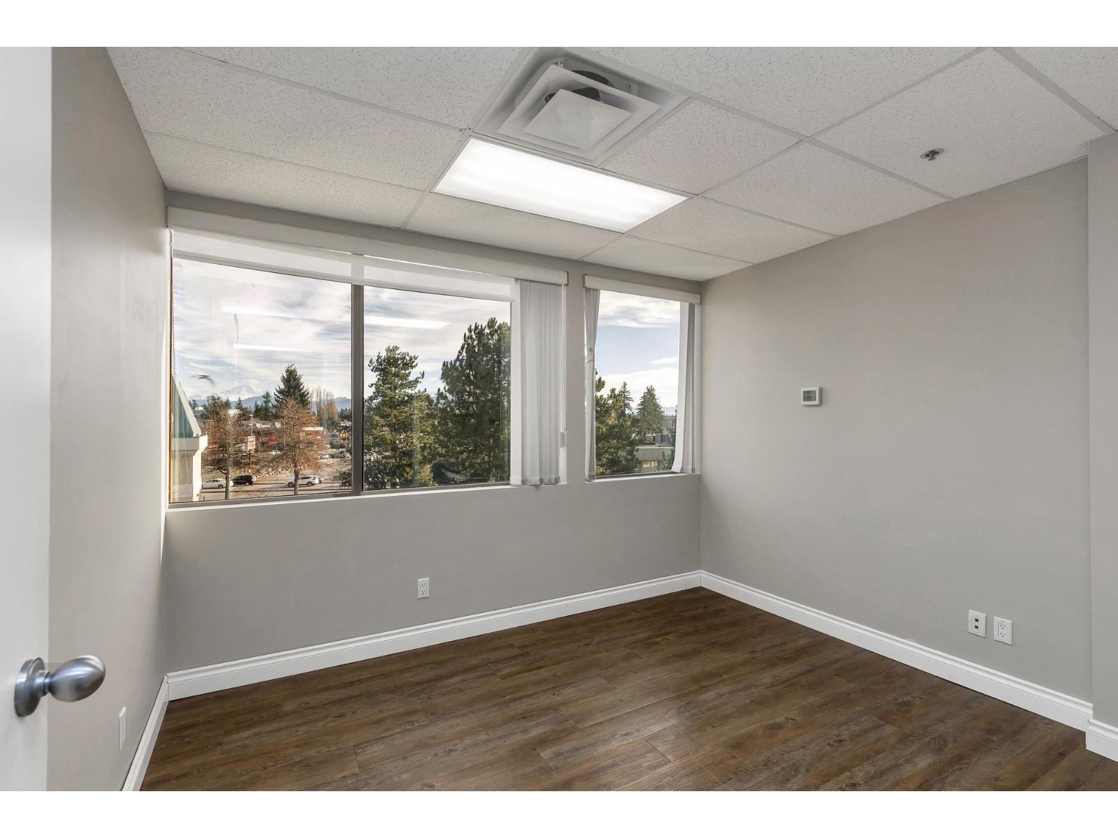 Office for Rent in Abbotsford – 320 31935 SOUTH FRASER WAY, Abbotsford - Image 11