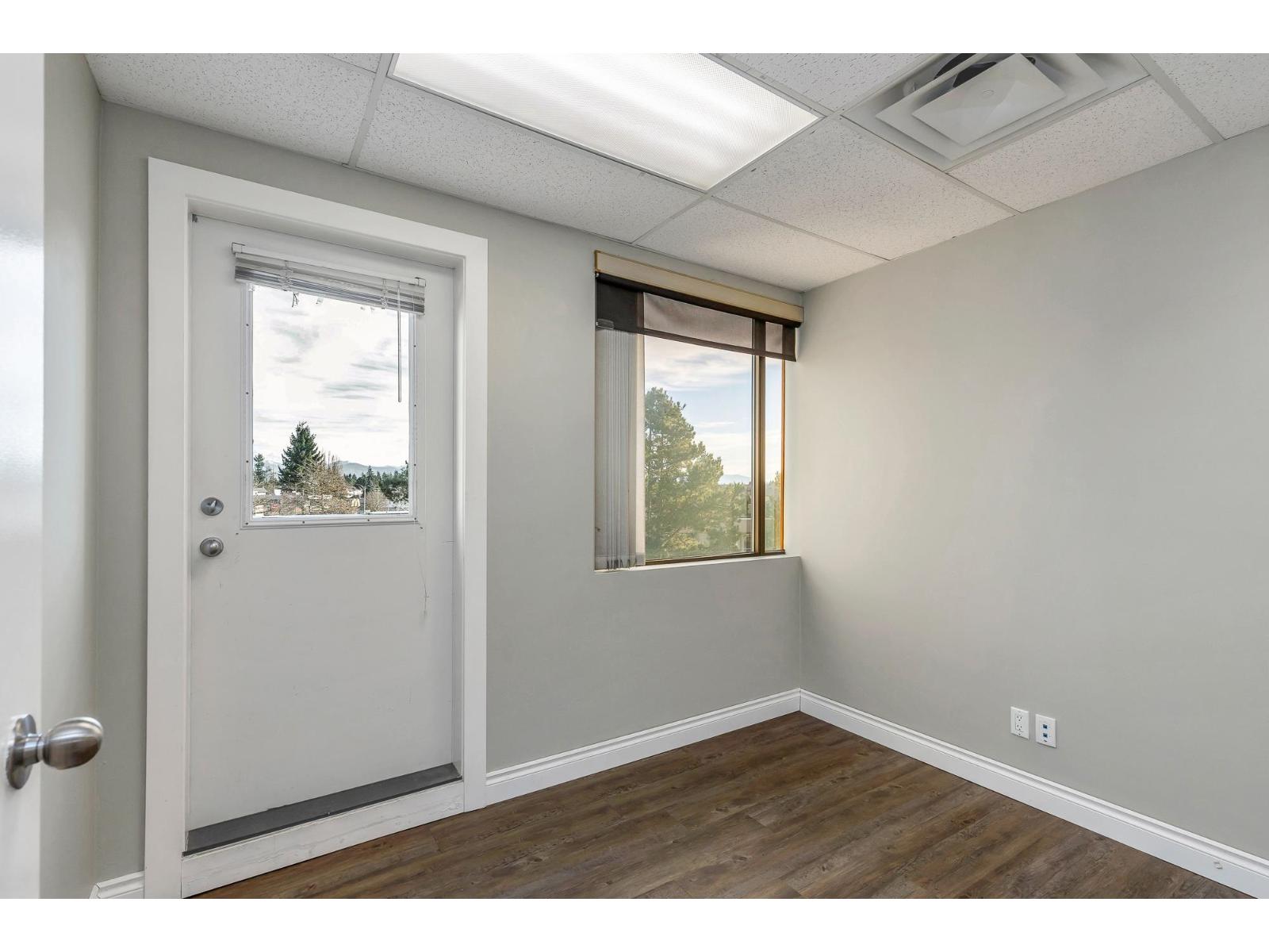 Office for Rent in Abbotsford – 320 31935 SOUTH FRASER WAY, Abbotsford - Image 18