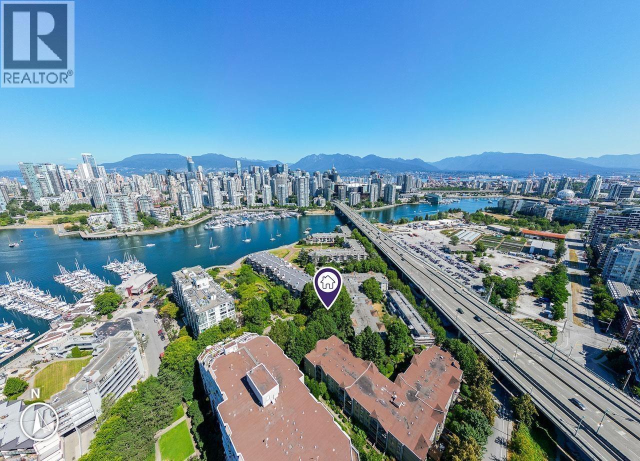 500 STARBOARD SQUARE, Vancouver — photo 3