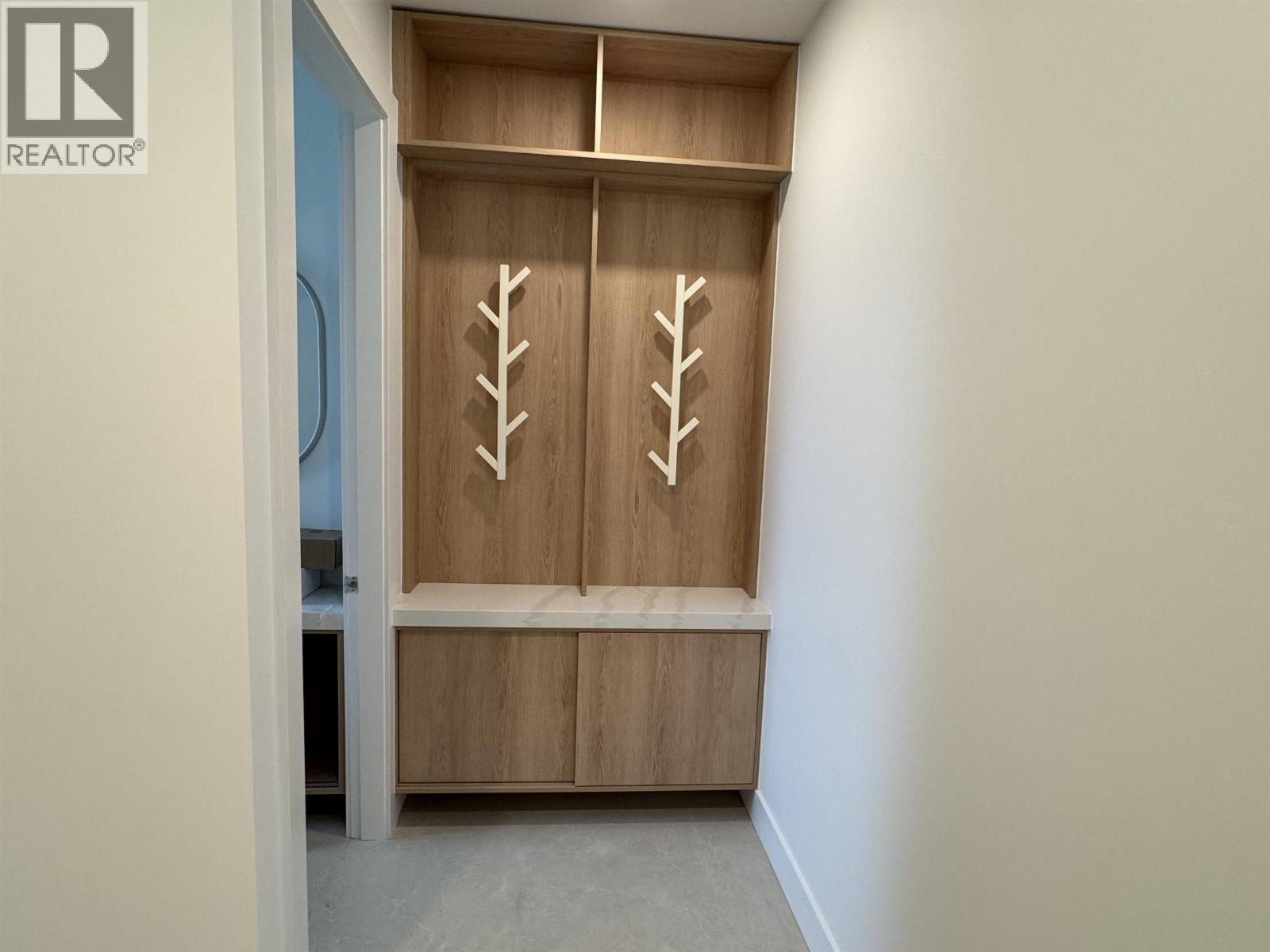 967 52 A Street, Delta