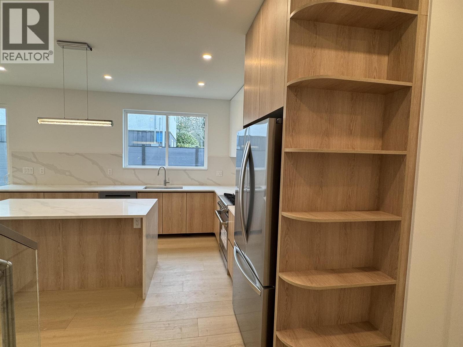 967 52 A Street, Delta