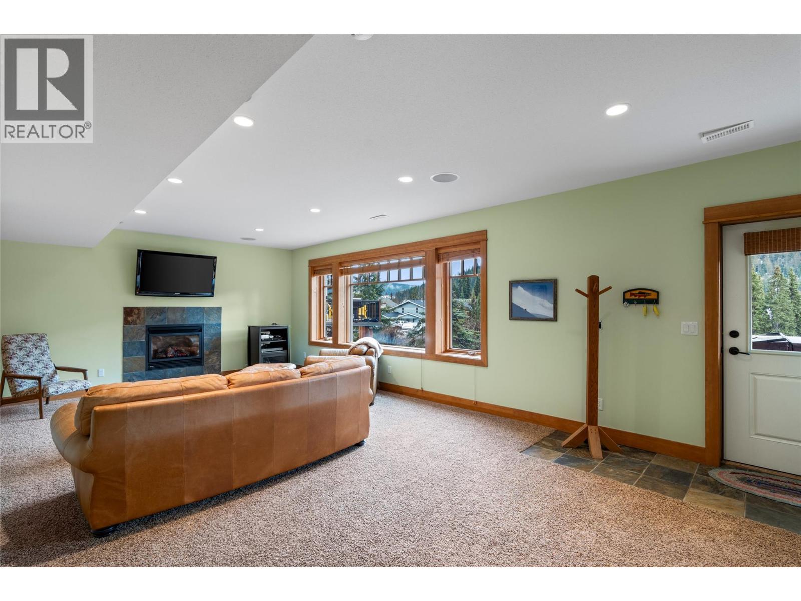 2217 SUNBURST DRIVE - 29