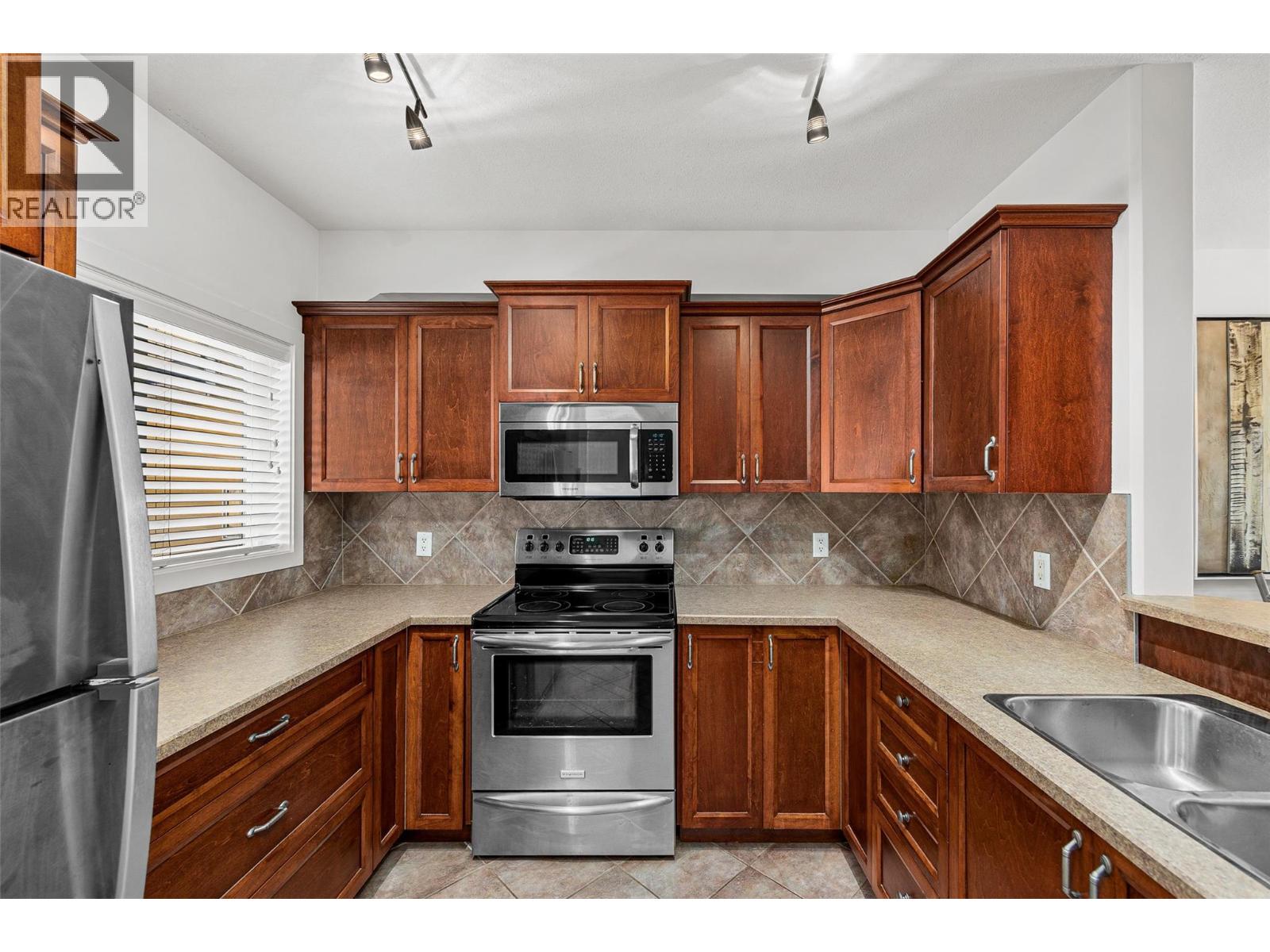 12 218 Glen Park Drive, Kelowna